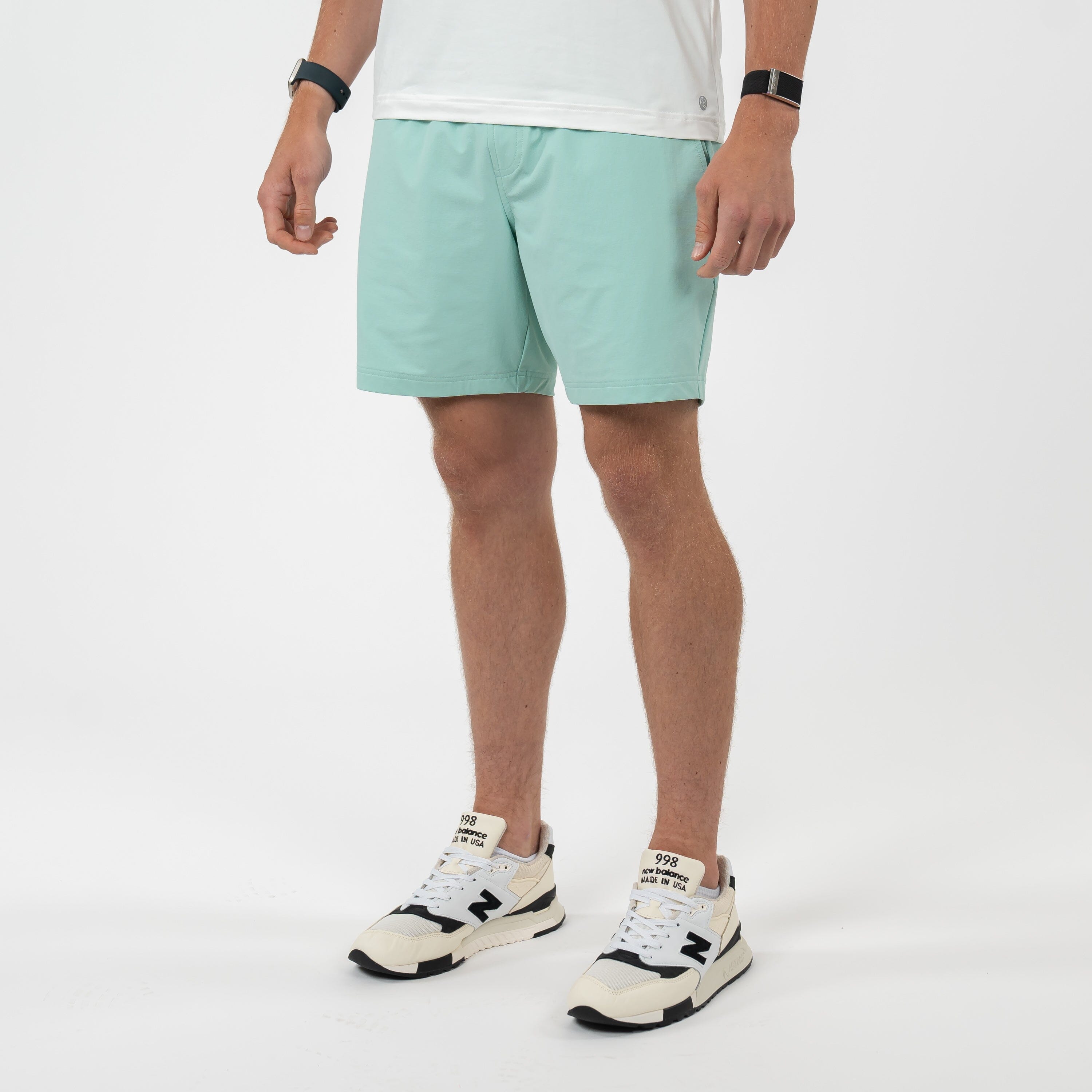 Alternative view of Everyday Short | Solid - Antigua Green