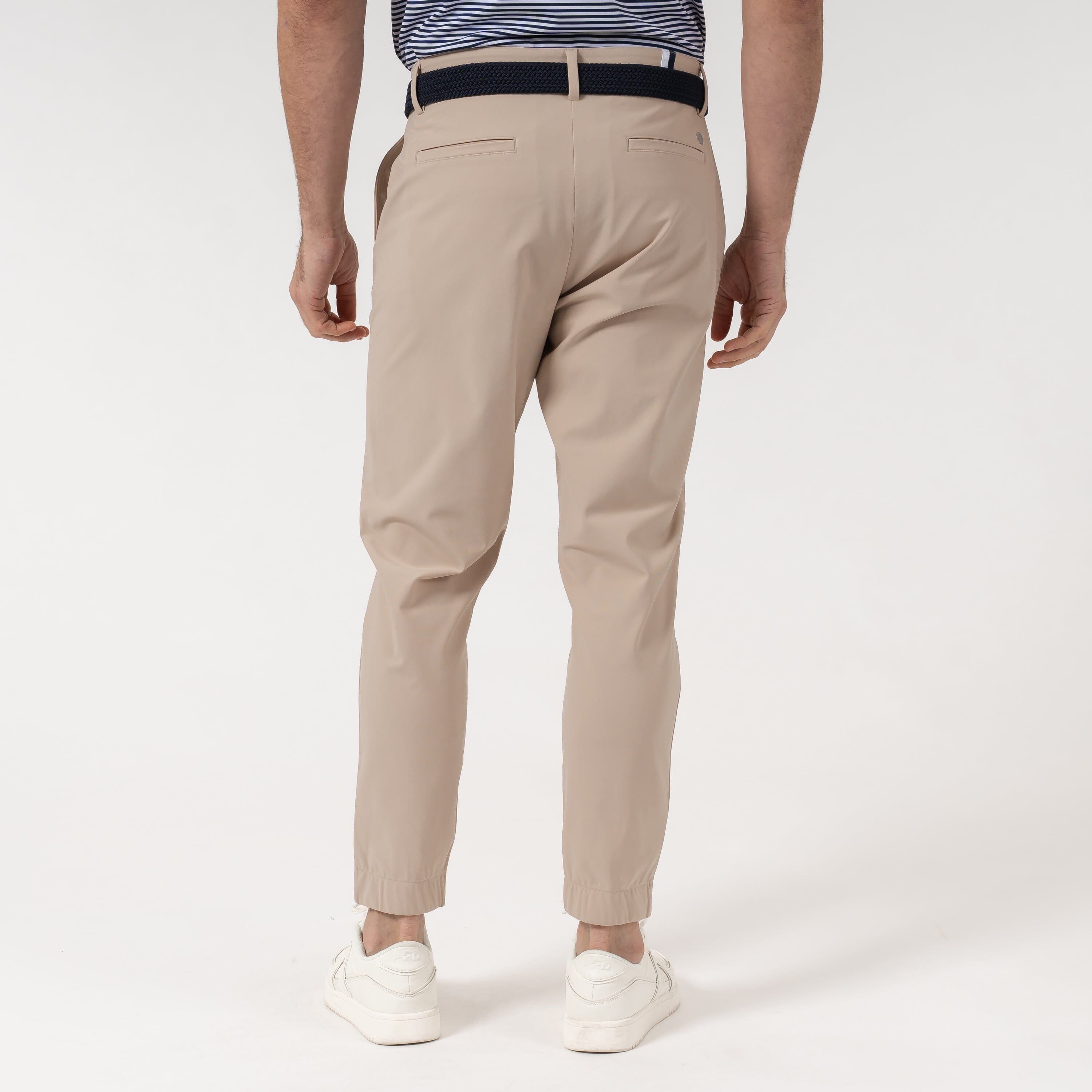 Alternative view of Looper Delta Jogger | Solid - Latte