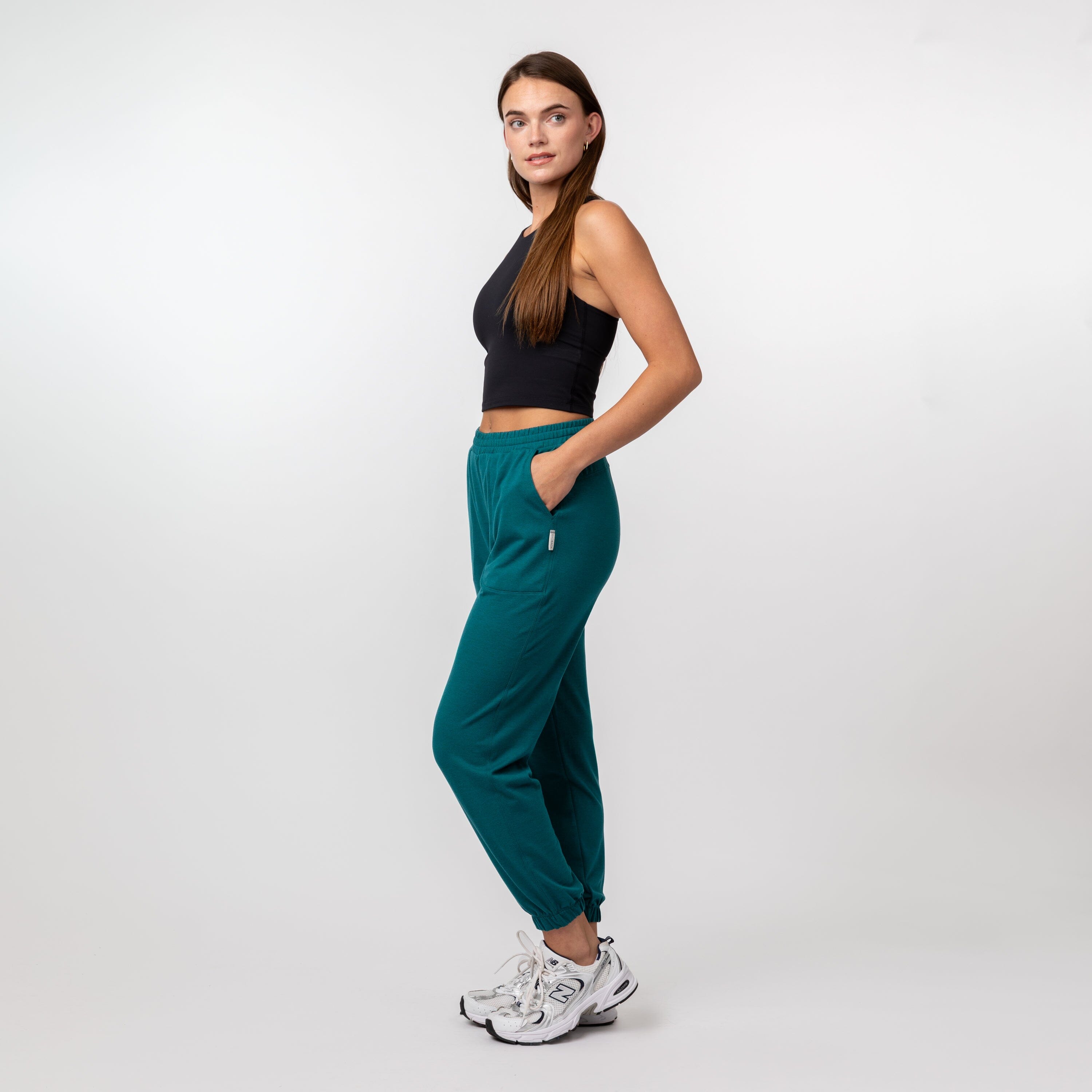 Alternative view of Tempo Ease Jogger | Solid - Midnight Green