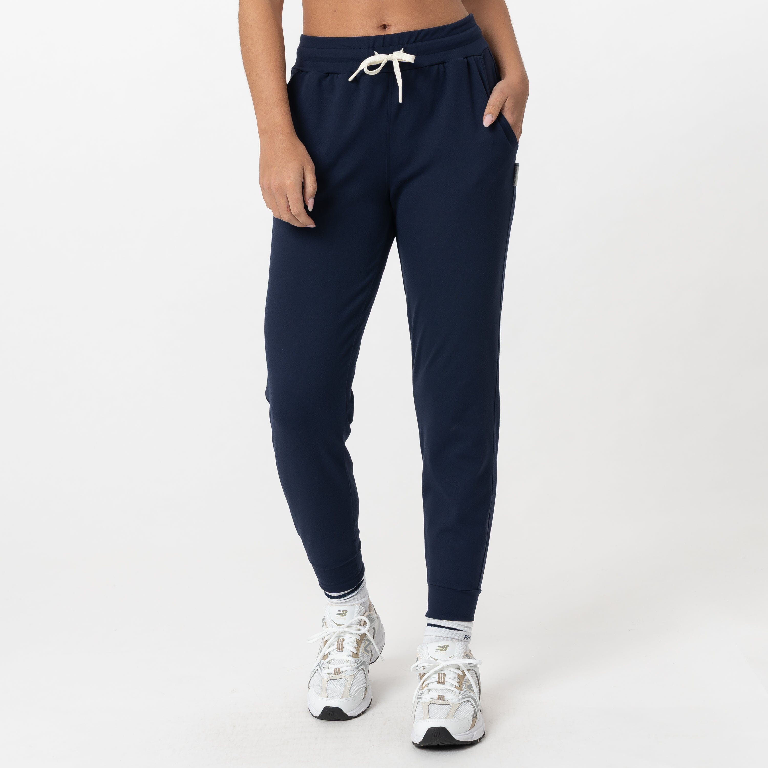 Tempo Performance Jogger | Solid - Fleet Navy